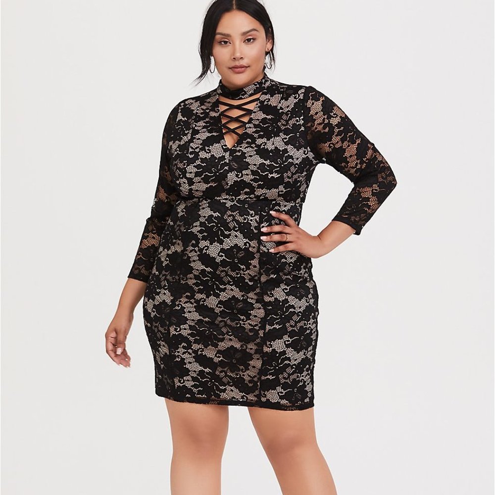 NWT Torrid BLACK LACE MOCK NECK SHIFT bodycon DRESS 2X 18 20